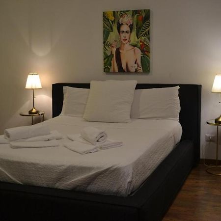Bed & Breakfast Frida Catánia Buitenkant foto