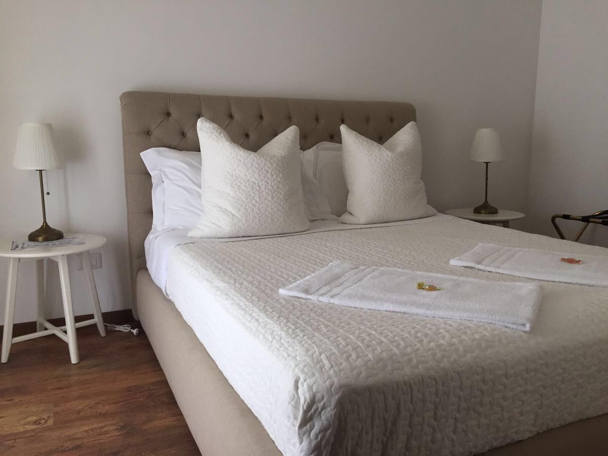 Bed & Breakfast Frida Catánia Buitenkant foto